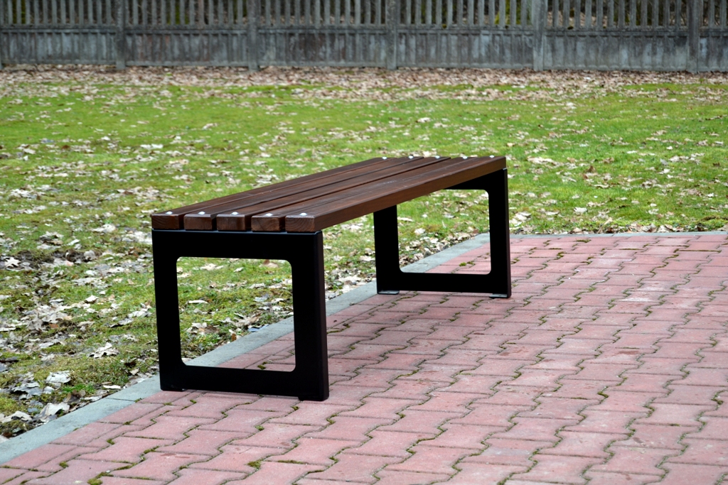 Parková lavička bez operadla IGA III 150cm W189