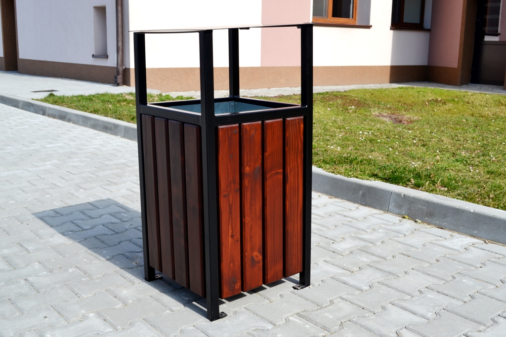 Koš na smeti Max so strieškou