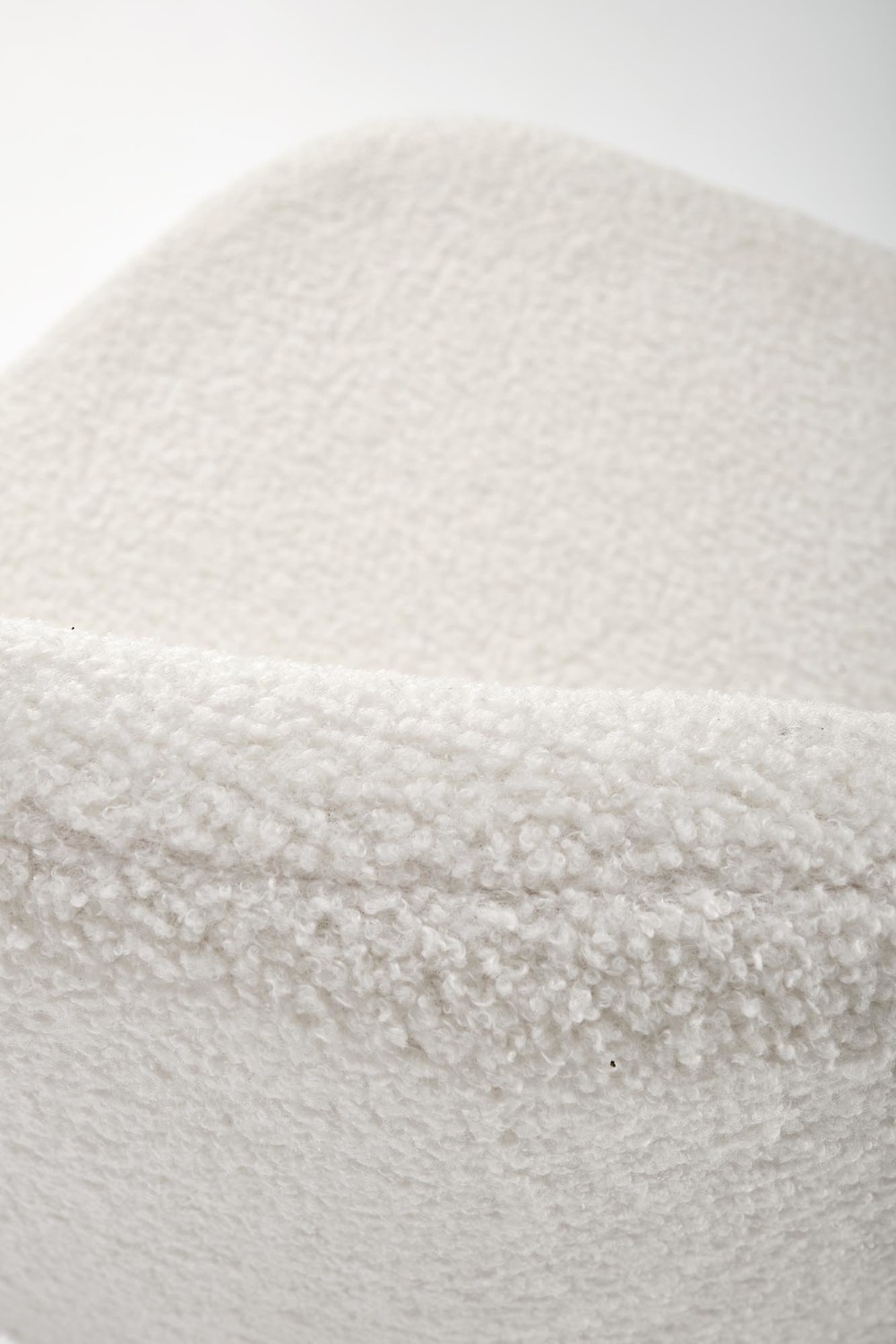 H119 barová stolička krémová